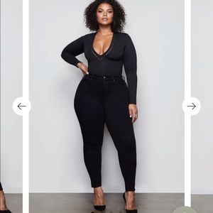 NWOT Good American Good Waist Jeans